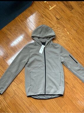 NWT Primatk men’s stone hooded full zip active jacket size M